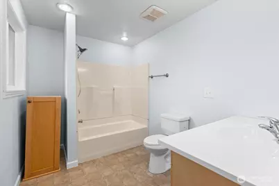 16625 126th Avenue SE, Renton, WA 98058 - Photo 17