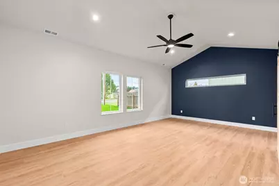 1421 W Main Street, Elma, WA 98541 - Photo 17