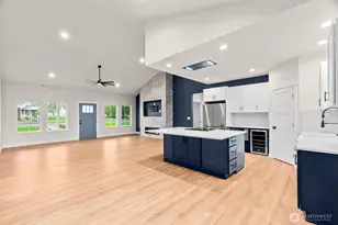 1421 W Main St, Elma, WA 98541 - Photo 11