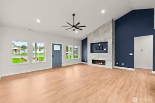 1421 W Main St, Elma, WA 98541 - Photo 5