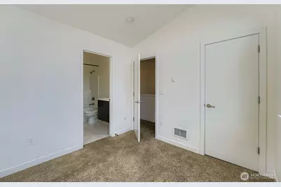 8718 42nd Avenue S, Seattle, WA 98118 - Photo 21