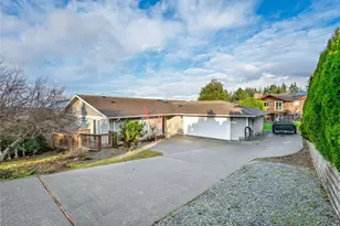 1907 Tweed Pl, Anacortes, WA 98221 - Photo 1