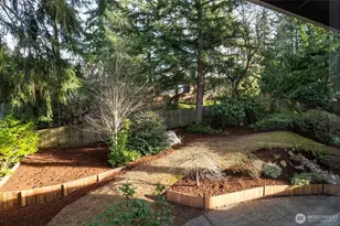 14910 SE 47th Ct, Bellevue, WA 98006 - Photo 25