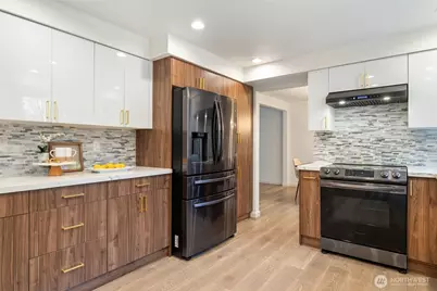 14910 SE 47th Court, Bellevue, WA 98006 - Photo 7