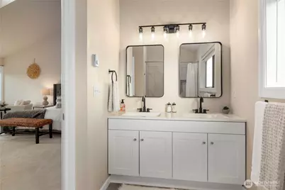 1672 Dorsey Drive, Freeland, WA 98249 - Photo 9