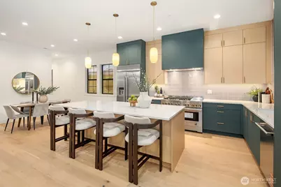 809 166th Avenue NE, Bellevue, WA 98008 - Photo 7