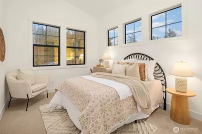 809 166th Avenue NE, Bellevue, WA 98008 - Photo 17