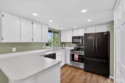 9625 11th Place SE, Lake Stevens, WA 98258 - Photo 11