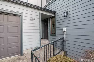 1205 Holly St, Kelso, WA 98626 - Photo 3