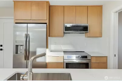 11740 Phinney Ave N, Seattle, WA 98133 - Photo 11