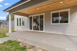 1624 Lockridge Loop E, Enumclaw, WA 98022 - Photo 37