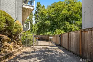 1730 Taylor Ave N, Seattle, WA 98109 - Photo 21