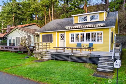 534 Sundin Drive, Camano Island, WA 98282 - Photo 3