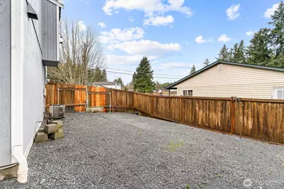 10513 210th Avenue E, Bonney Lake, WA 98391 - Photo 3