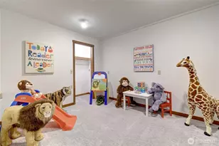 9901 NE 32nd St, Bellevue, WA 98004 - Photo 23