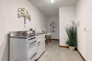 9901 NE 32nd St, Bellevue, WA 98004 - Photo 21