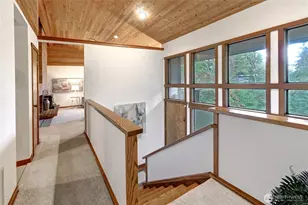 9901 NE 32nd St, Bellevue, WA 98004 - Photo 11