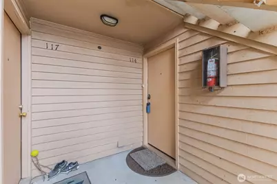 12434 Ambaum Boulevard SW #114, Burien, WA 98146 - Photo 15