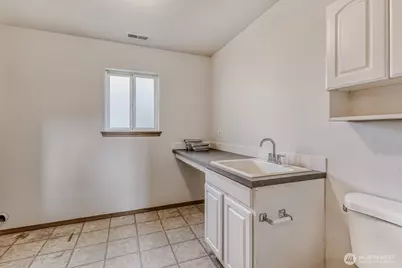 15711 24th Avenue E, Tacoma, WA 98445 - Photo 19