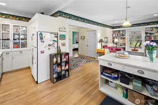 4616 Meridian Ave N, Seattle, WA 98103 - Photo 17