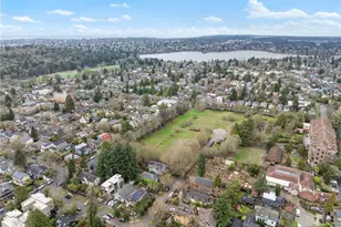 4616 Meridian Ave N, Seattle, WA 98103 - Photo 37