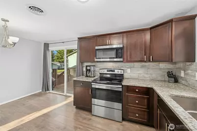 2615 Mount McKinley Court, Puyallup, WA 98374 - Photo 11