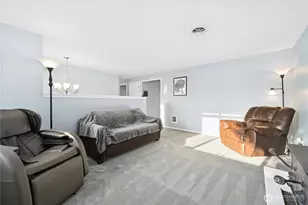 2615 Mount McKinley Ct, Puyallup, WA 98374 - Photo 7