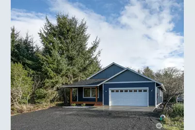 634 Island Circle SE, Ocean Shores, WA 98569 - Photo 3