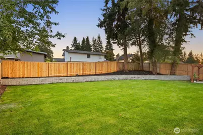 11715 SE 64th Street, Bellevue, WA 98006 - Photo 27