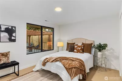 11715 SE 64th Street, Bellevue, WA 98006 - Photo 21