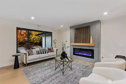 11715 SE 64th Street, Bellevue, WA 98006 - Photo 5