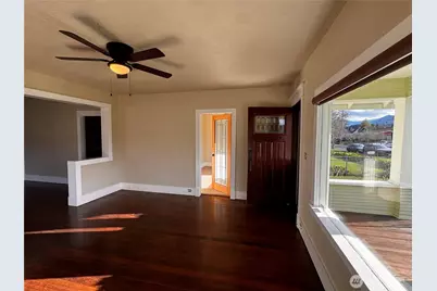 239 W 5th Street, Port Angeles, WA 98362 - Photo 7