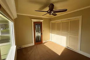 239 W 5th St, Port Angeles, WA 98362 - Photo 9