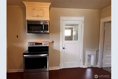 239 W 5th Street, Port Angeles, WA 98362 - Photo 17