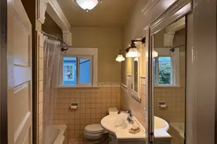 239 W 5th St, Port Angeles, WA 98362 - Photo 29