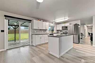 13713 2nd Avenue Ct E, Tacoma, WA 98445 - Photo 9