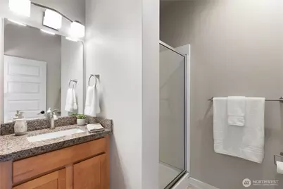 554 Prospect Street, Seattle, WA 98109 - Photo 9