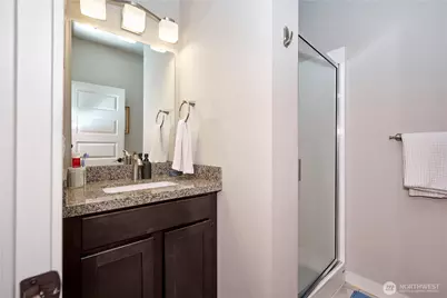 554 Prospect Street, Seattle, WA 98109 - Photo 13