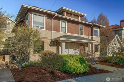 554 Prospect Street, Seattle, WA 98109 - Photo 3