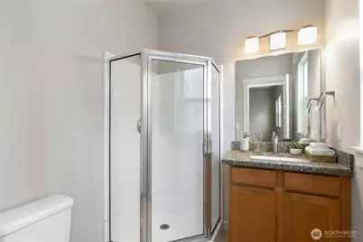554 Prospect Street, Seattle, WA 98109 - Photo 7