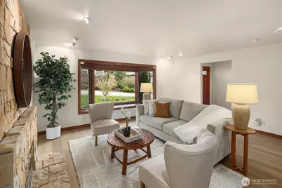 17027 136th Place SE, Renton, WA 98058 - Photo 5
