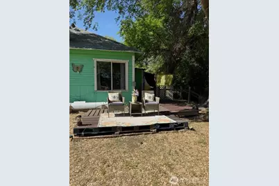 5986 S 25 Highway, Fruitland, WA 99129 - Photo 5