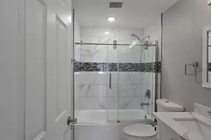 12053 70th Ave S, Seattle, WA 98178 - Photo 9