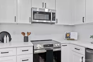 10618 100th St SW, Tacoma, WA 98498 - Photo 9