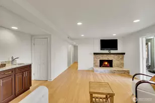 460 168th Ave SE, Bellevue, WA 98008 - Photo 27