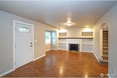 407 18th Street SW, Puyallup, WA 98371 - Photo 3