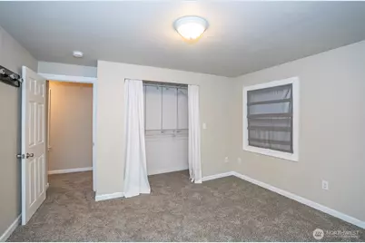 407 18th Street SW, Puyallup, WA 98371 - Photo 31