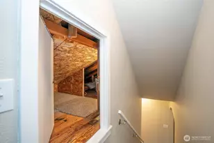 407 18th St SW, Puyallup, WA 98371 - Photo 27