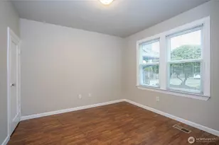 407 18th St SW, Puyallup, WA 98371 - Photo 15