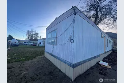 204 Davis Ave., Brewster, WA 98812 - Photo 7